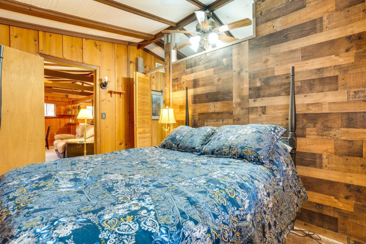 Peaceful Warne Cabin Fenced Yard And Screened Porch Brasstown Exterior foto